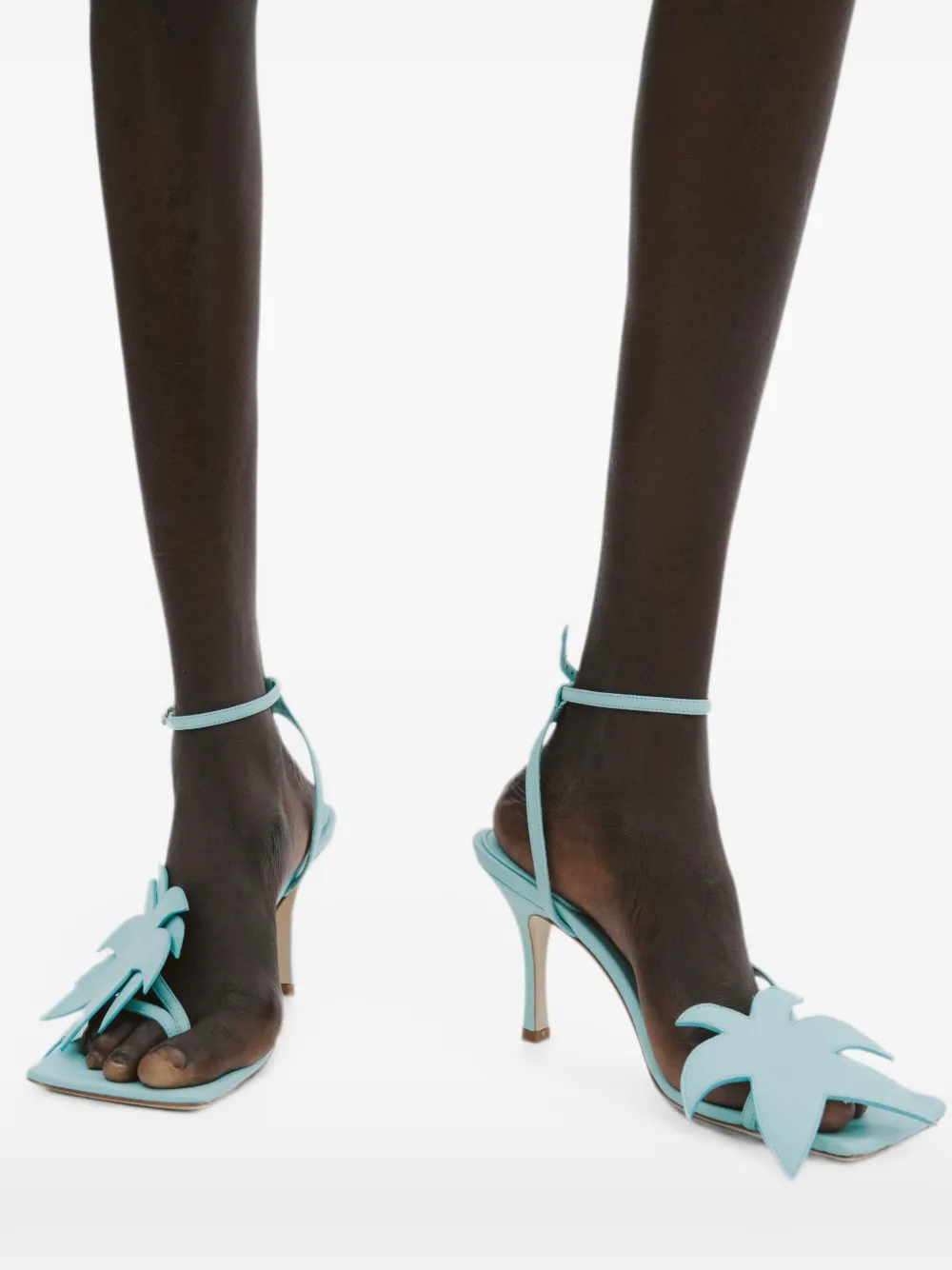 A.W.A.K.E. Mode Delta palm-leaf-detail leather sandals Blauw