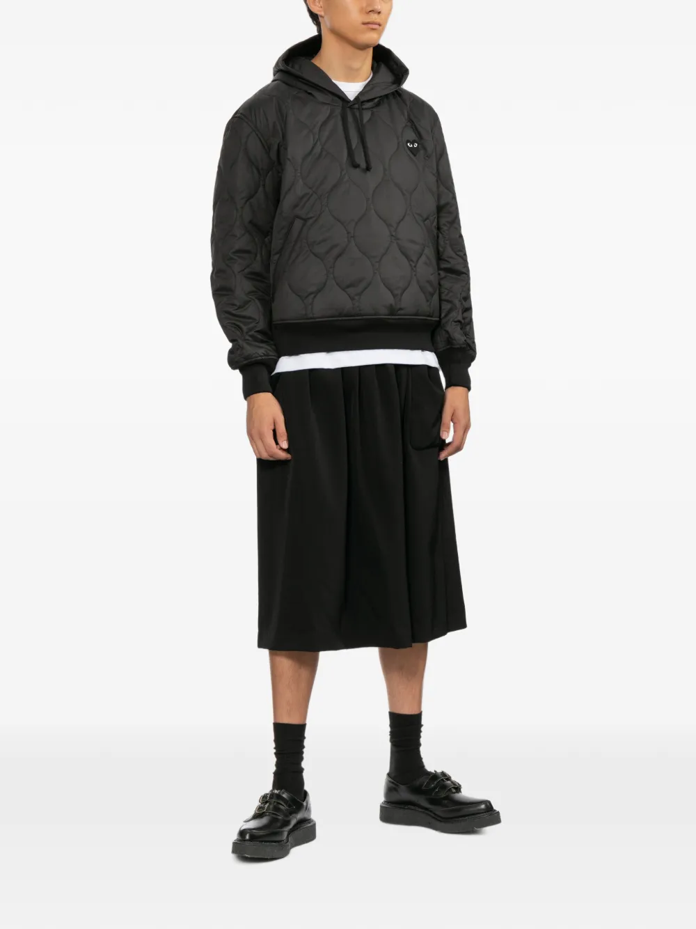 Comme Des Garçons Play Gewatteerde hoodie met zwart embleem