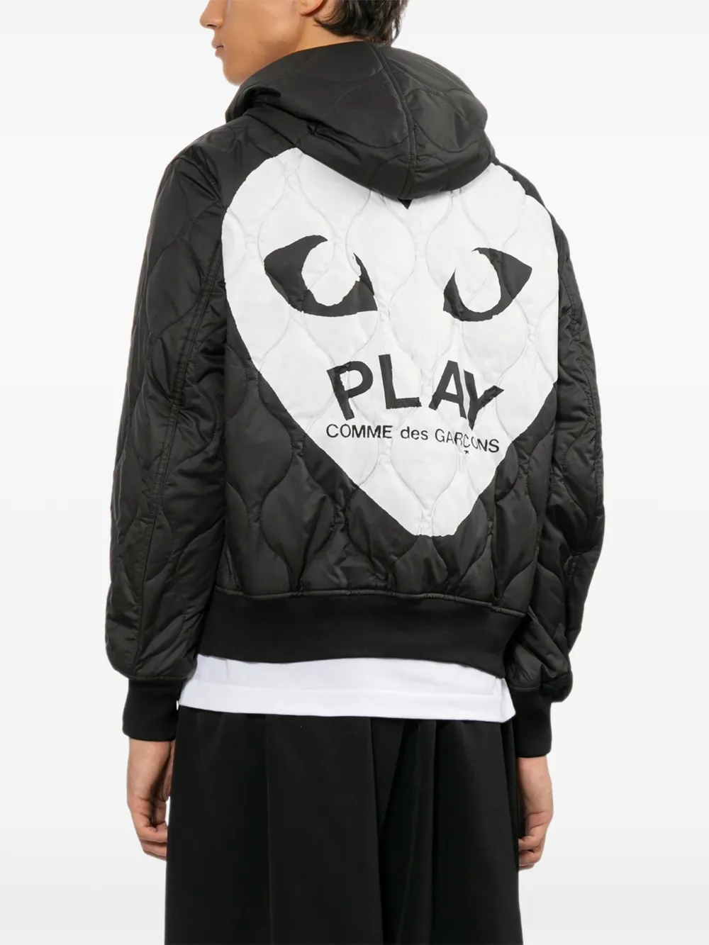 Comme Des Garçons Play Gewatteerde hoodie met zwart embleem