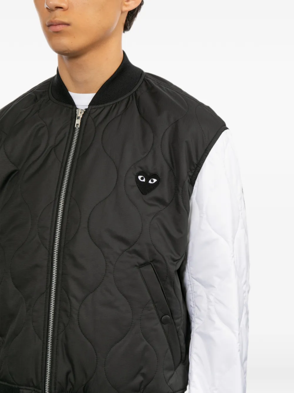 Comme Des Garçons Play Gewatteerd jack met embleem Zwart