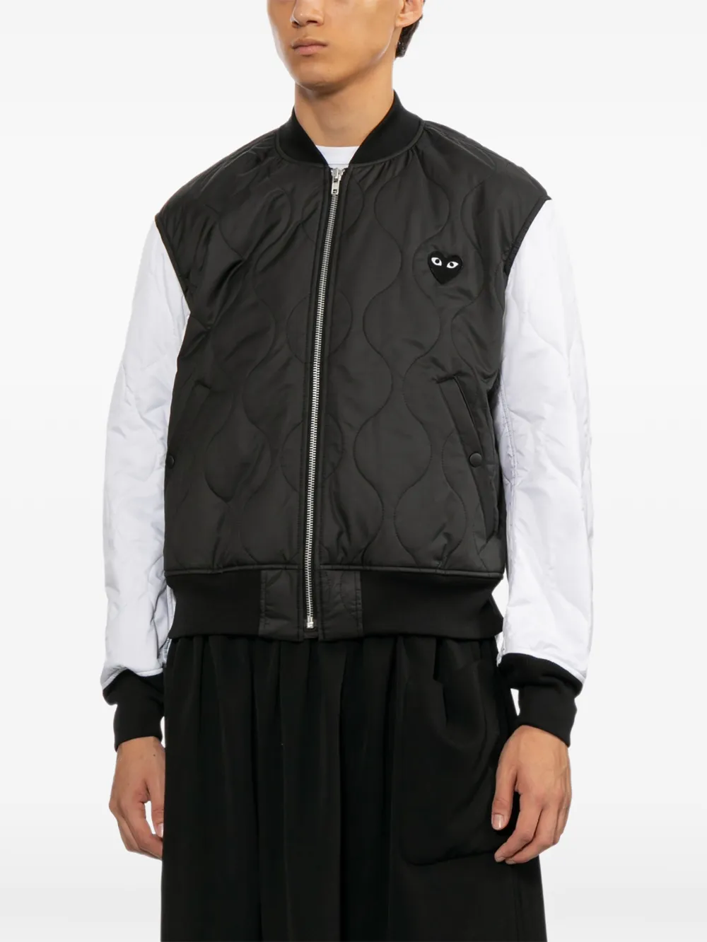 Comme Des Garçons Play Gewatteerd jack met embleem Zwart