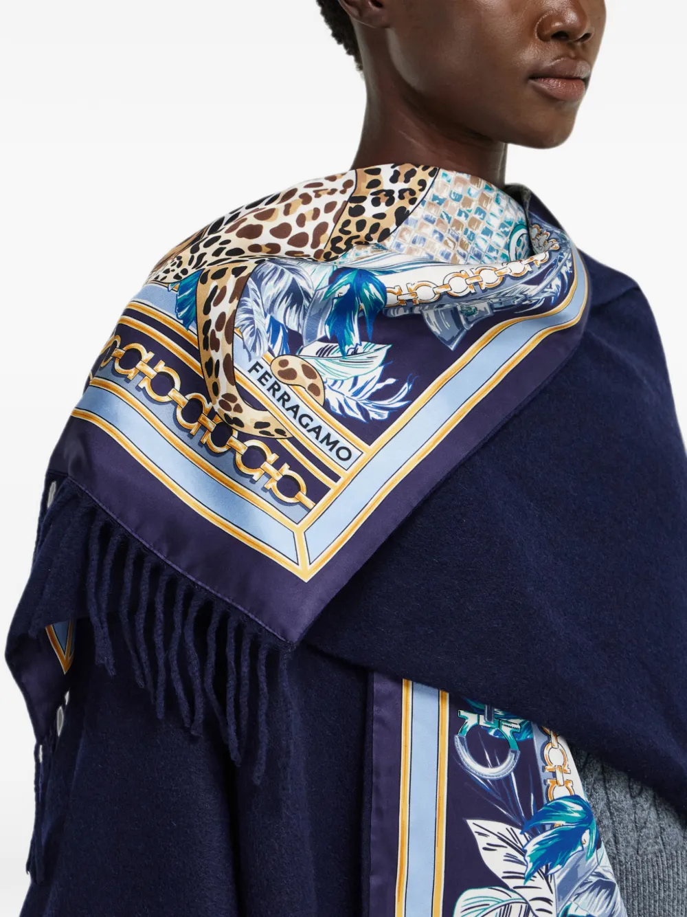 Ferragamo Omkeerbare cape met Feline-print Blauw