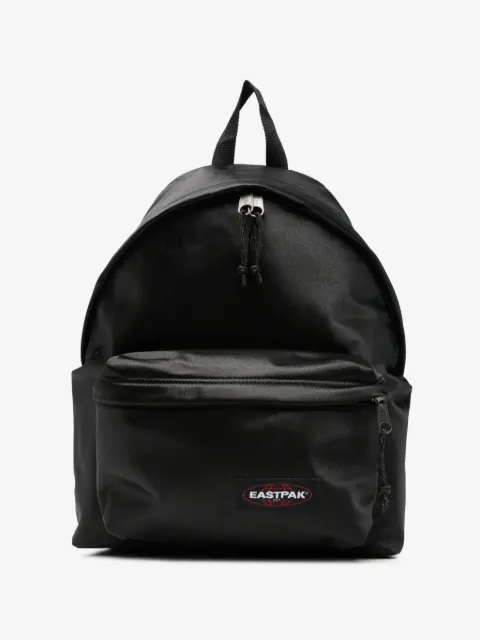 Eastpak mochila con acabado satinado y parche del logo