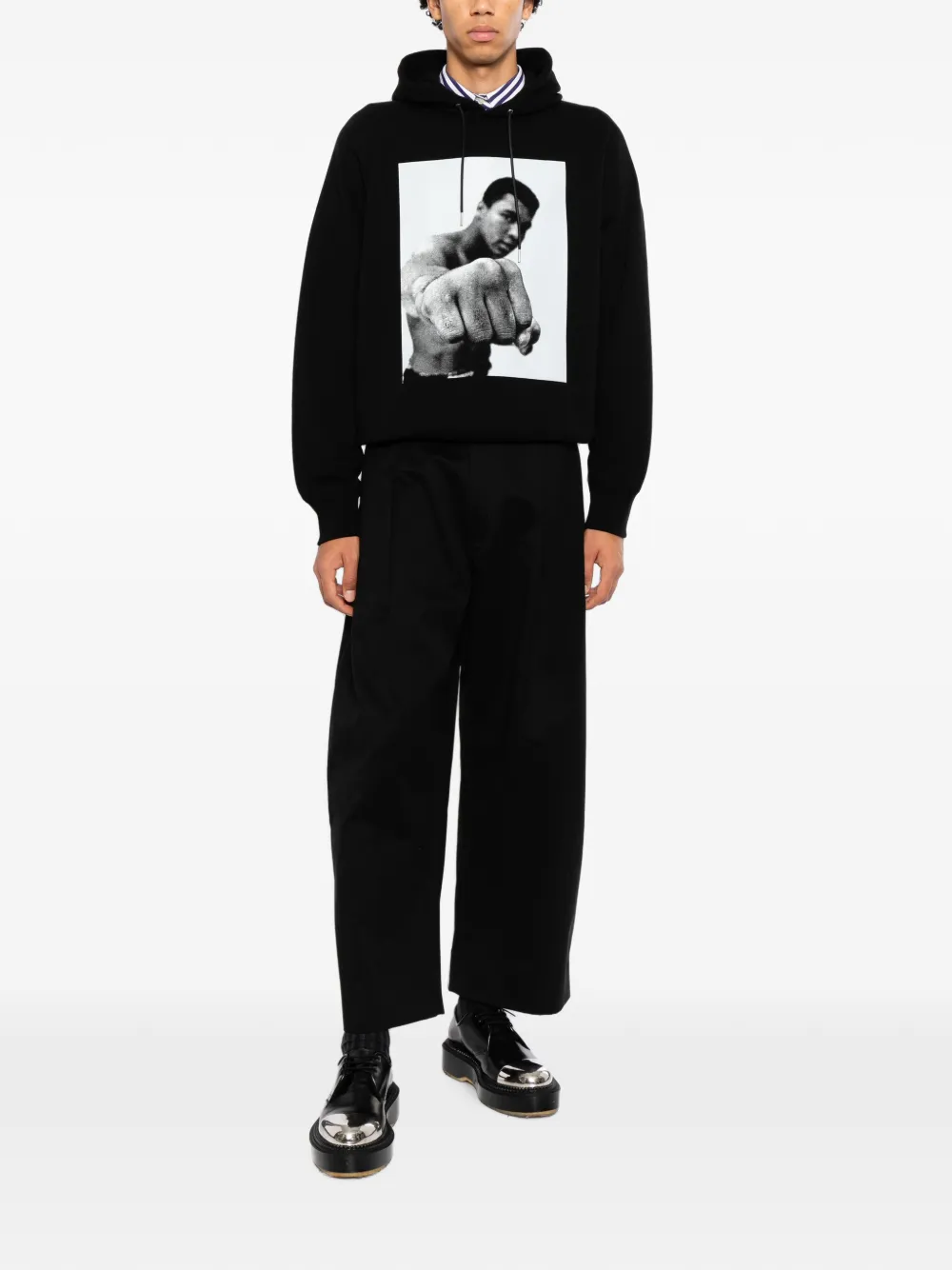 sacai graphic-print drawstring hoodie Zwart