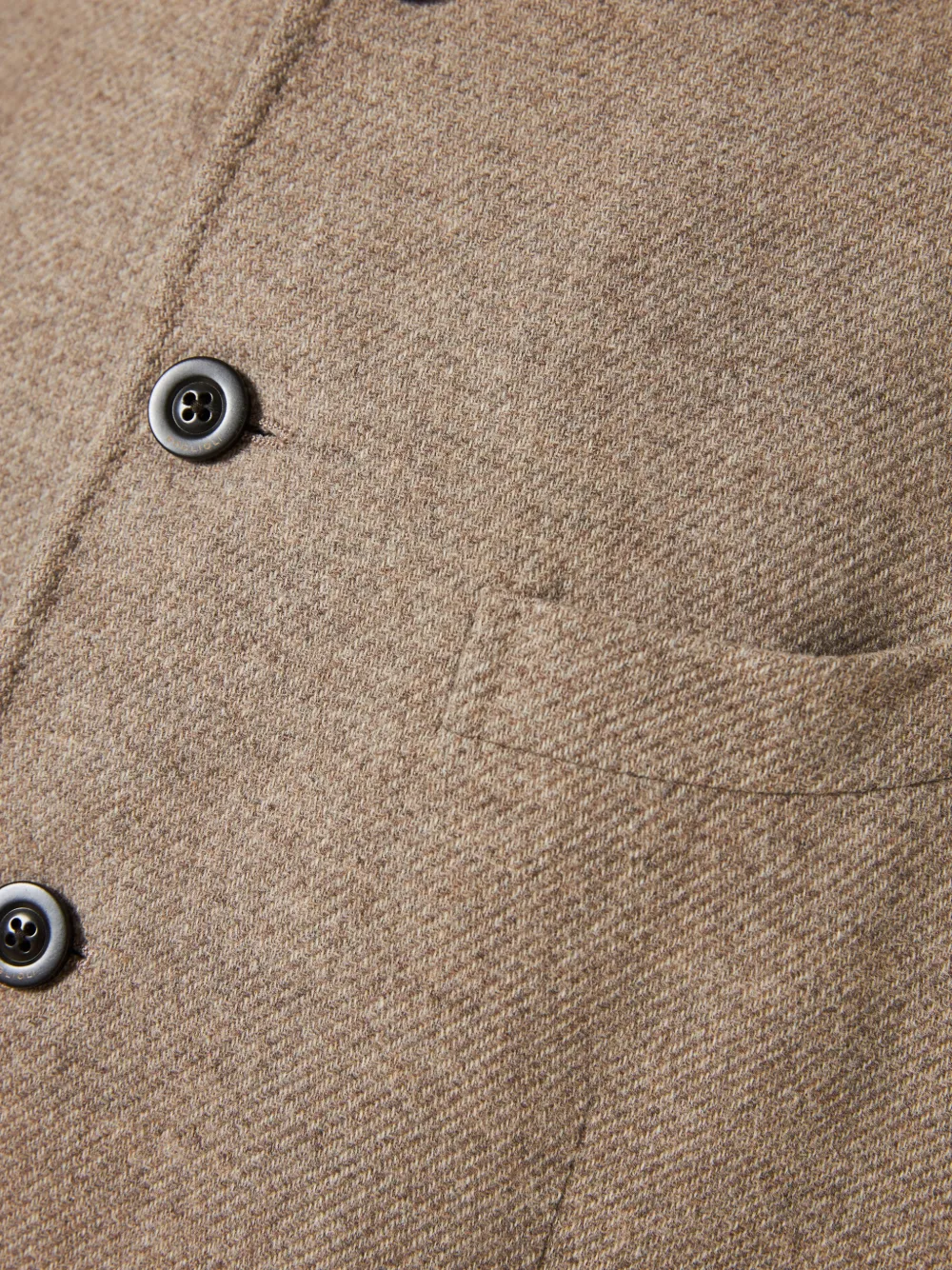 Boglioli Button-up jack met ronde hoge kraag Beige