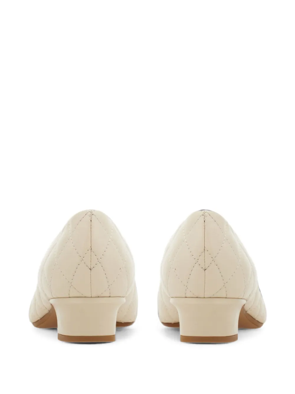 Ferragamo Vara gewatteerde pumps met strik Beige