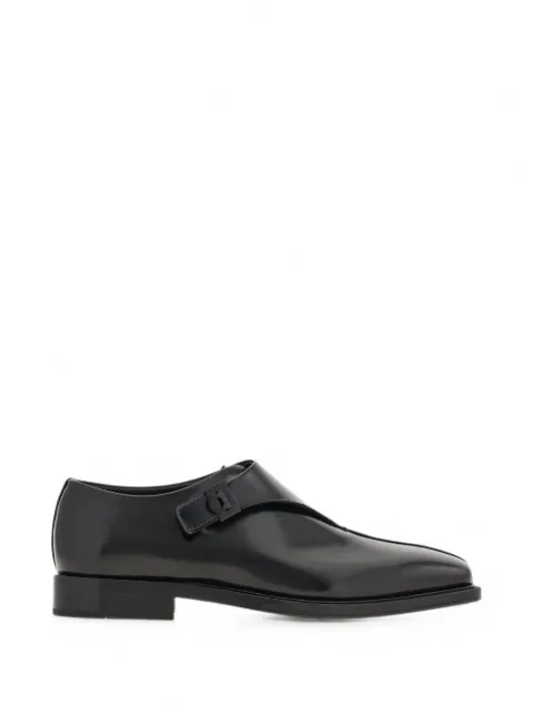 Ferragamo Derby shoe with Hug buckle