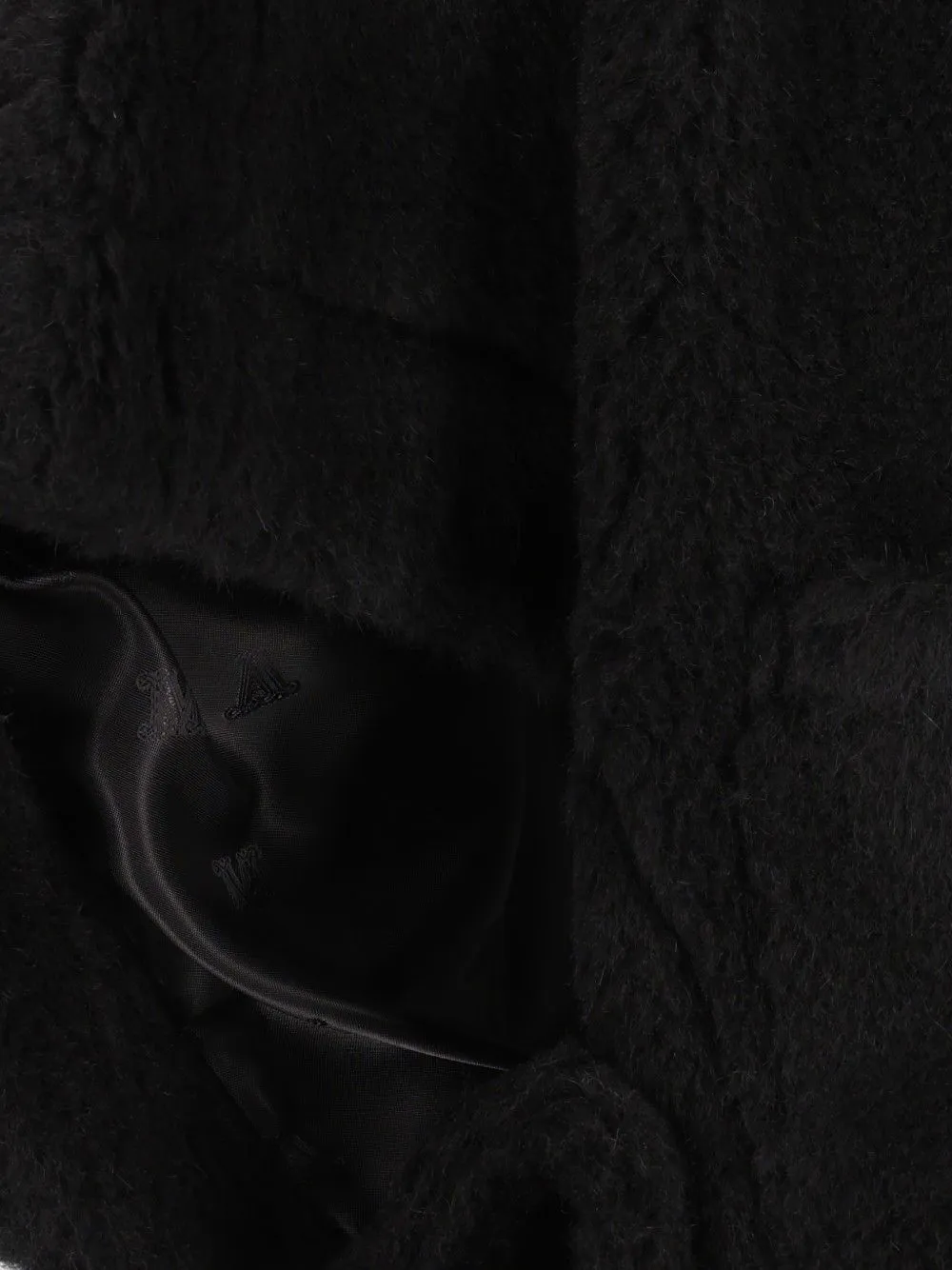 Max Mara Teddy cape met knopen Zwart