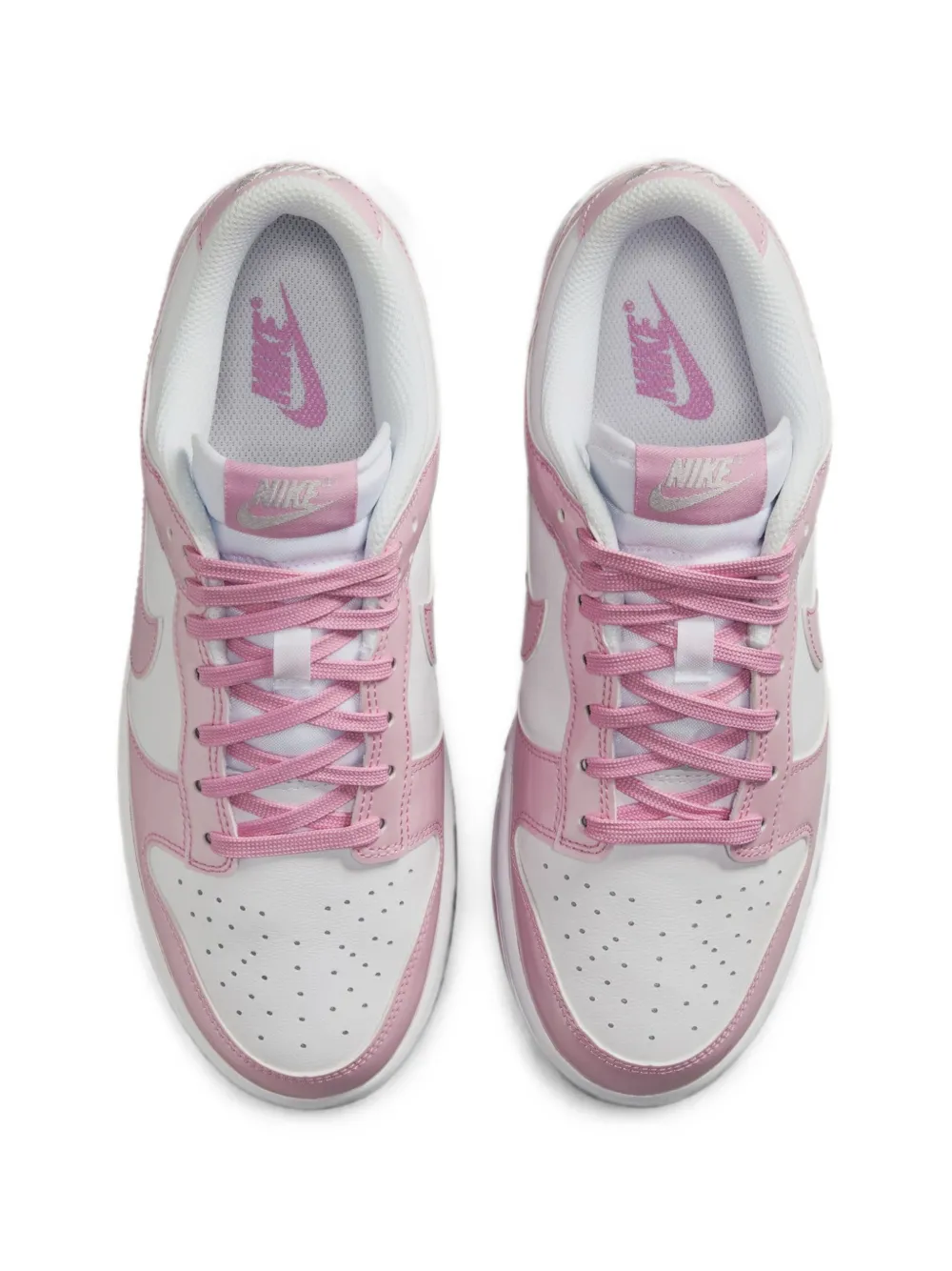 Nike Dunk Low patent sneakers Roze