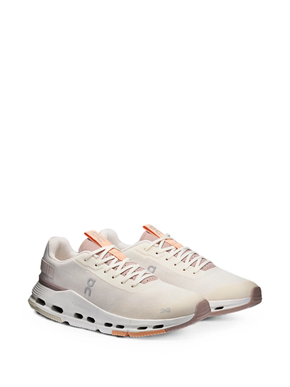 On Cloudnova Form 2 sneakers Beige