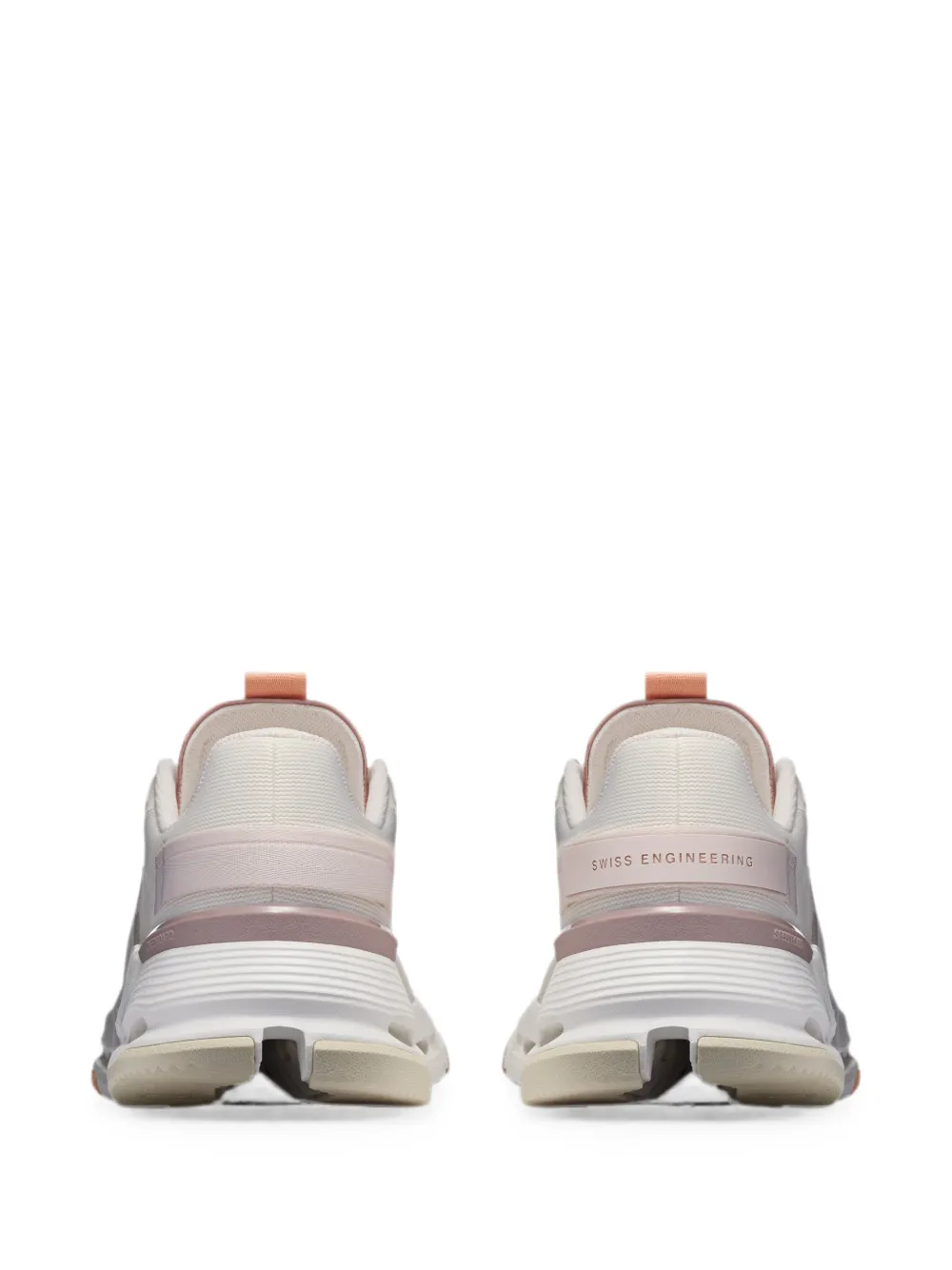 On Cloudnova Form 2 sneakers Beige