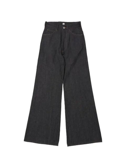 TAIGA TAKAHASHI jeans acampanados