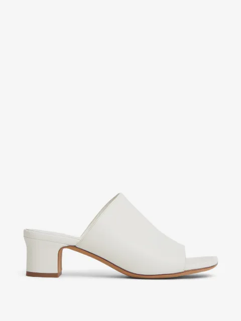 Mansur Gavriel mules con tacón cuadrado y puntera abierta