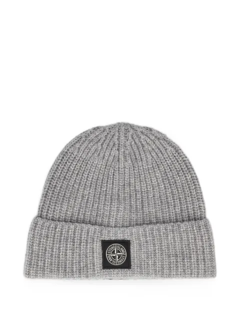 Stone Island logo-patch ribbed-knit beanie hat