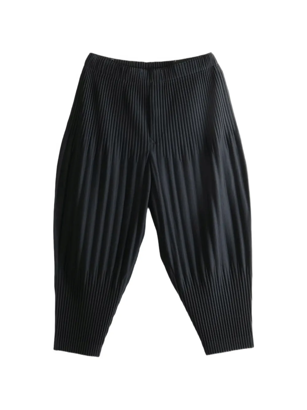 Homme Plissé Issey Miyake pleated cropped trousers - Black