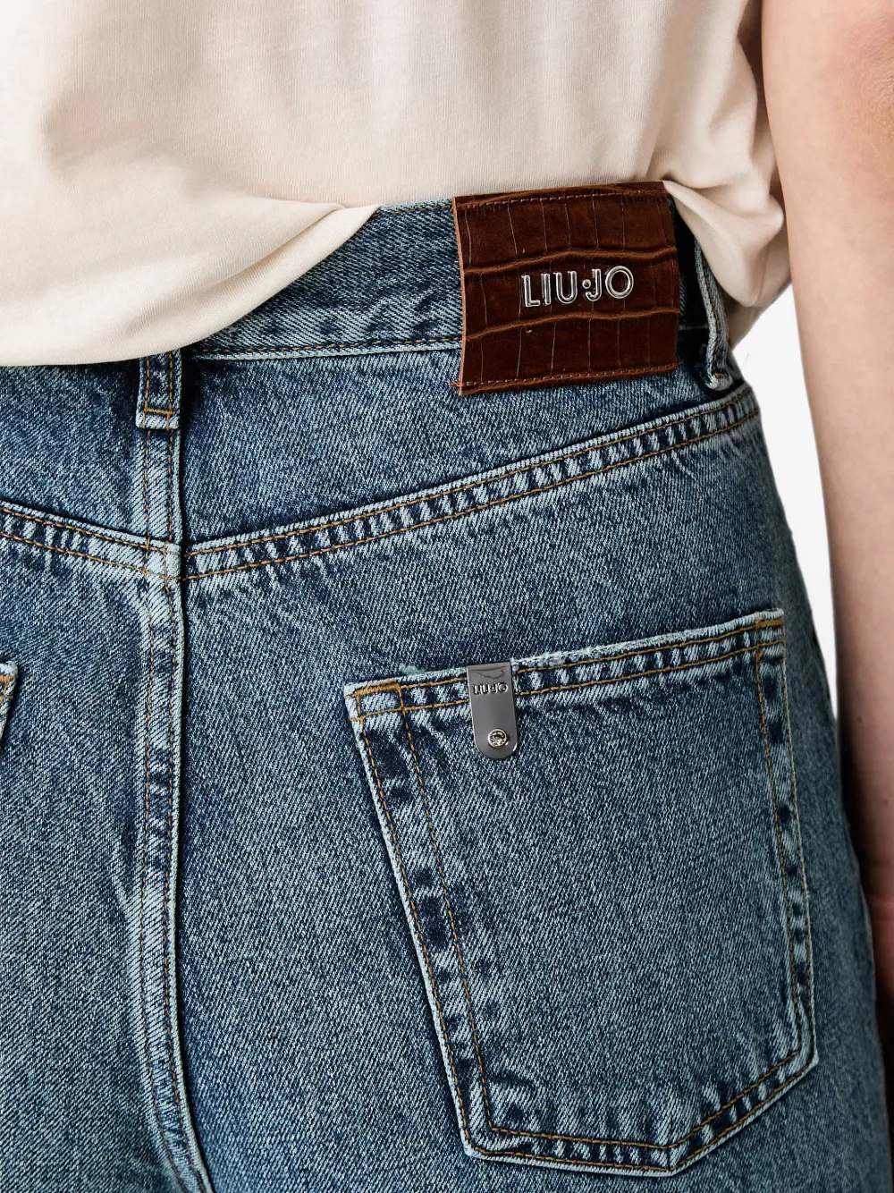 LIU JO Jeans met whisker-effect en logo-plakkaat Blauw