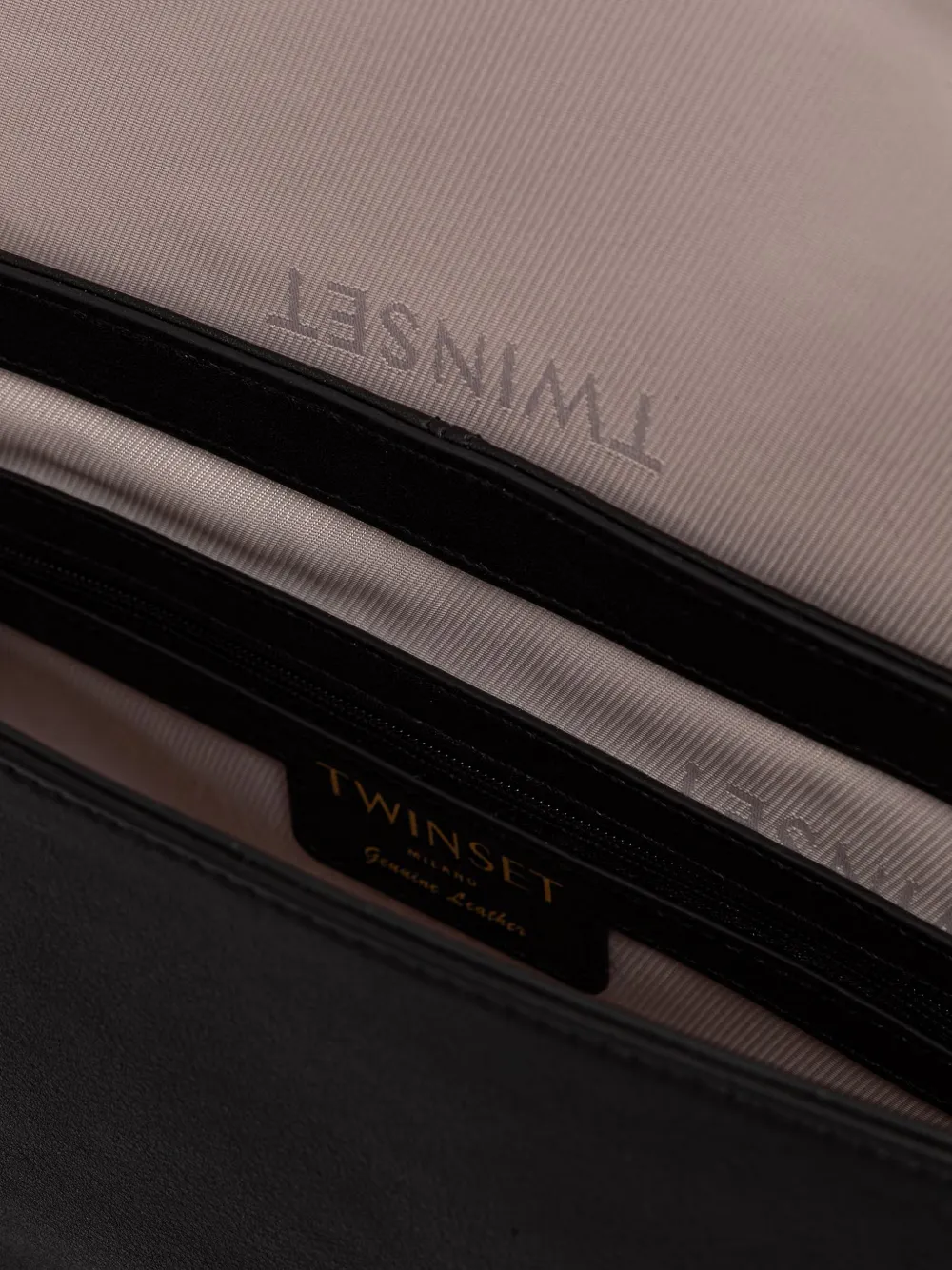 TWINSET Schoudertas met logo-reliëf Zwart