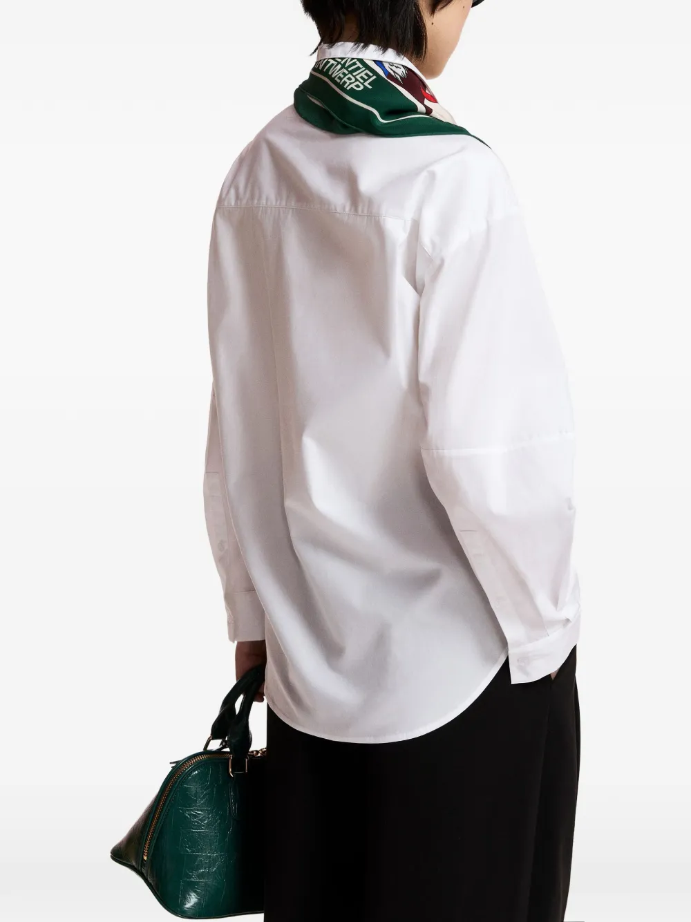 Essentiel Antwerp Kreative oversized blouse met broche-detail Wit