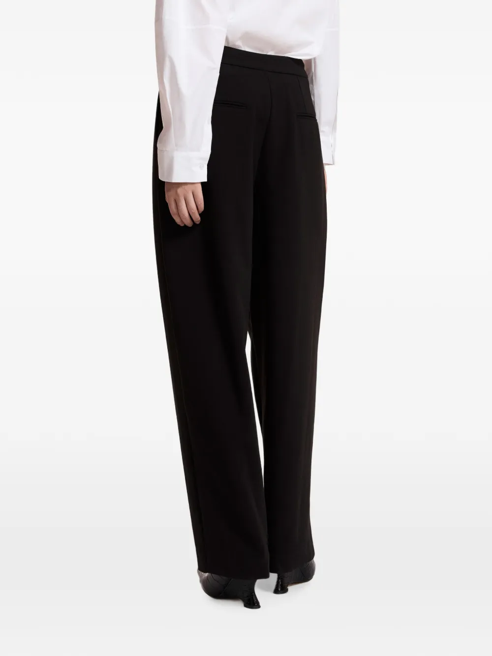 Essentiel Antwerp Konstructive broek met barrelpijpen Zwart