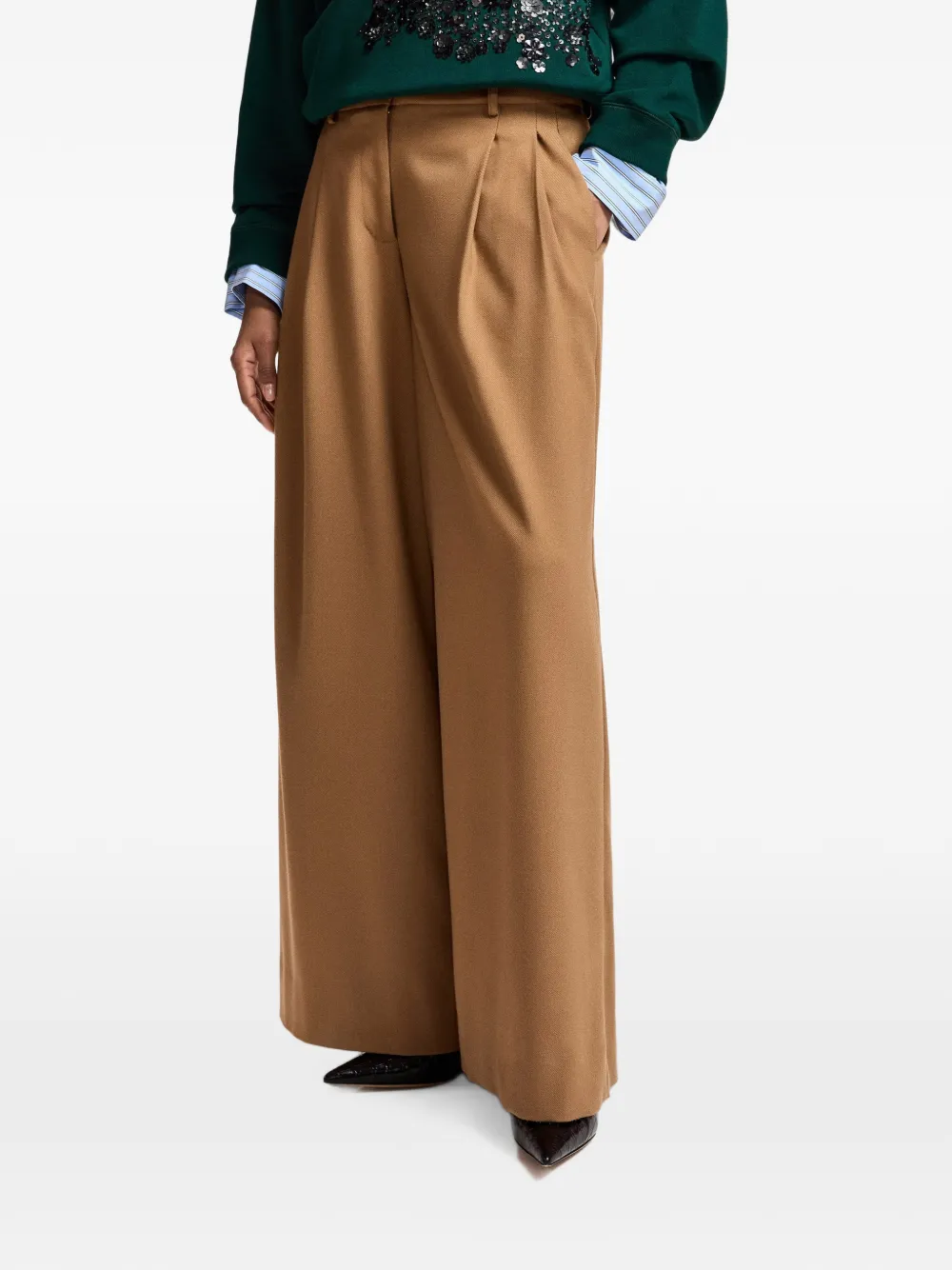 Essentiel Antwerp Broek met wijde pijpen en gedraaide naad Bruin