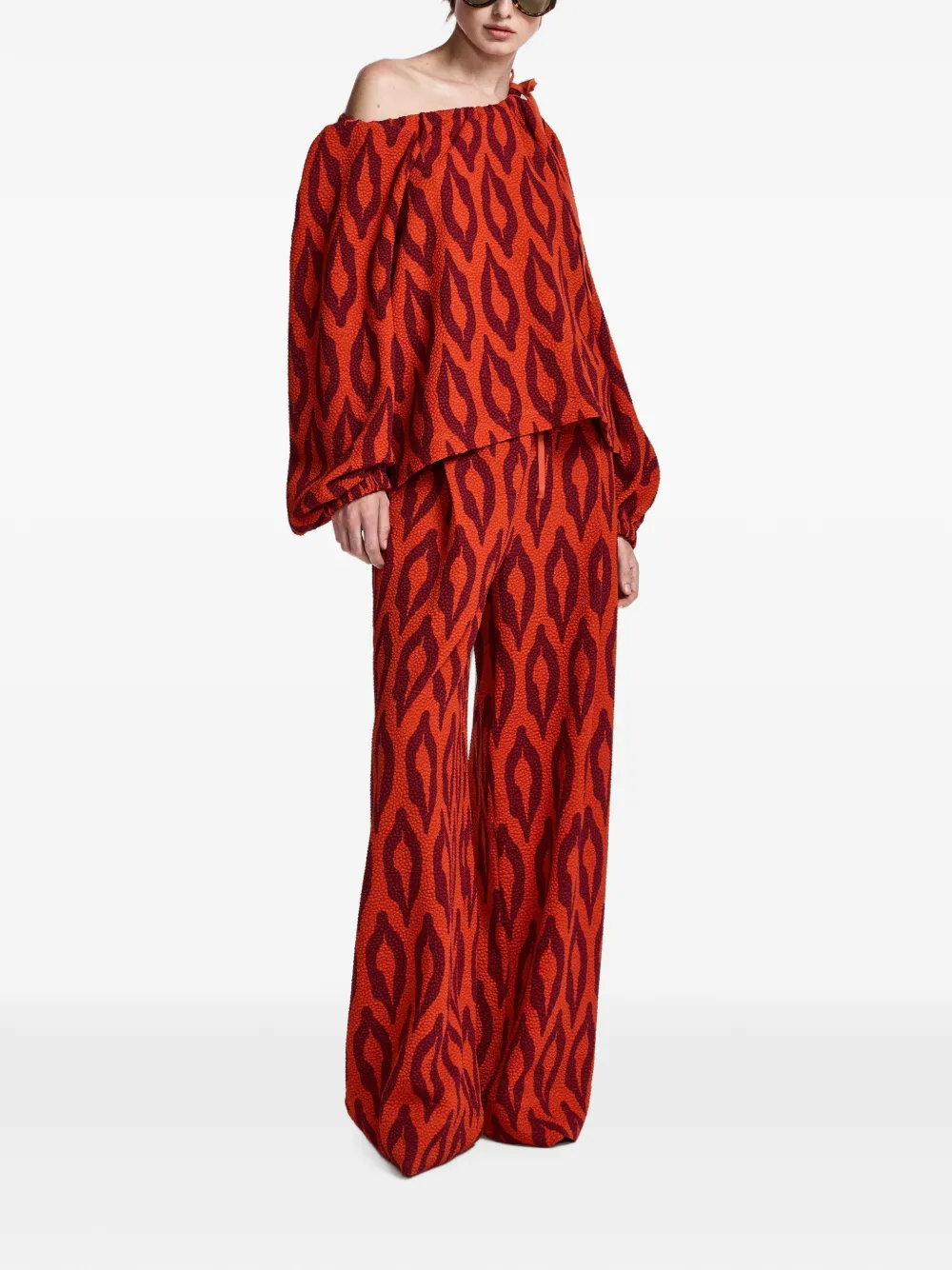 Essentiel Antwerp Kolorful blouse met lange mouwen en grafisch patroon Oranje