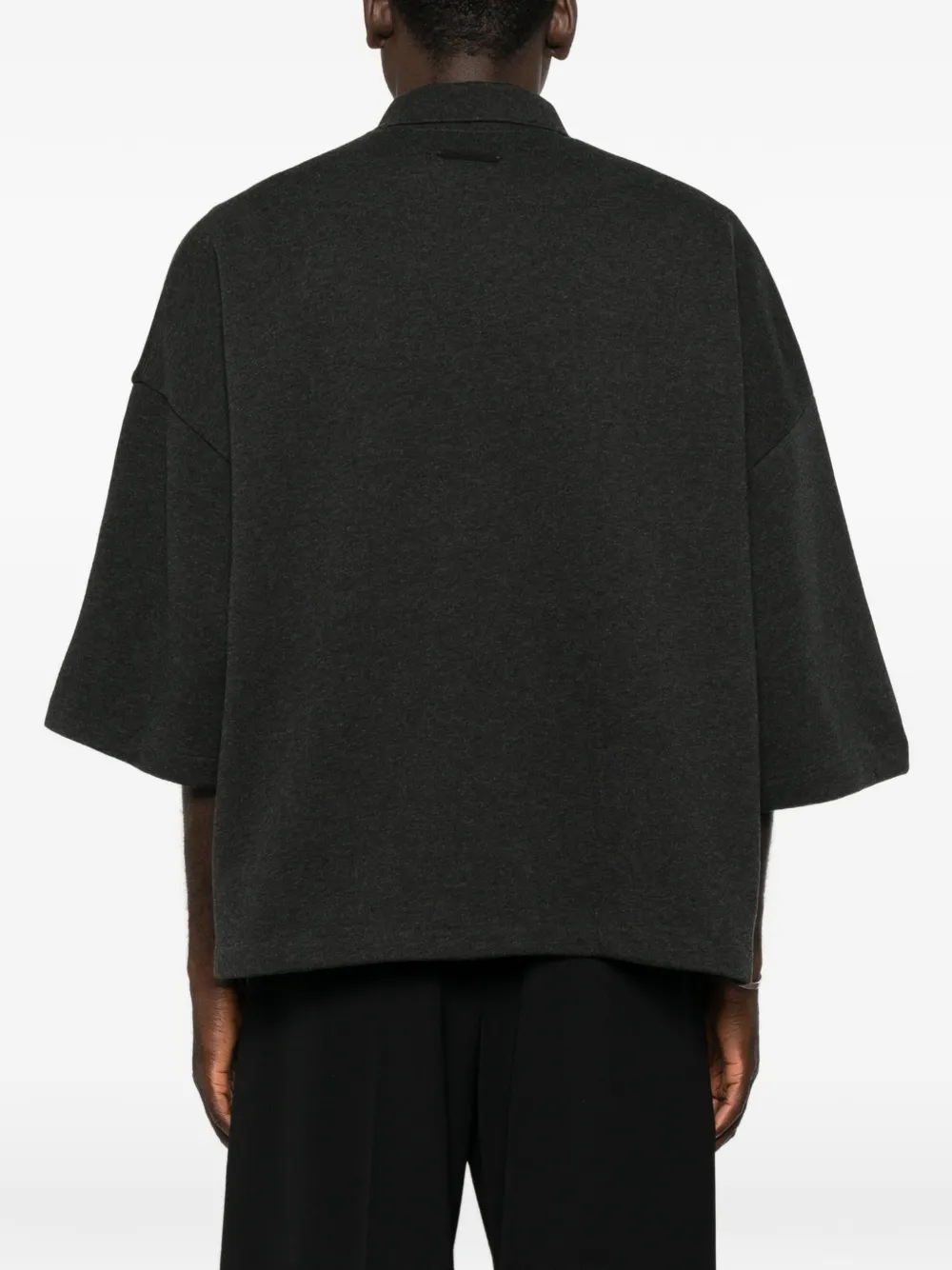 FEAR OF GOD ESSENTIALS logo-print polo-shirt Grijs