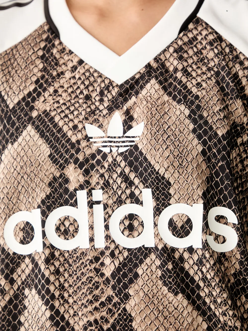 adidas snakeskin-print T-shirt Bruin