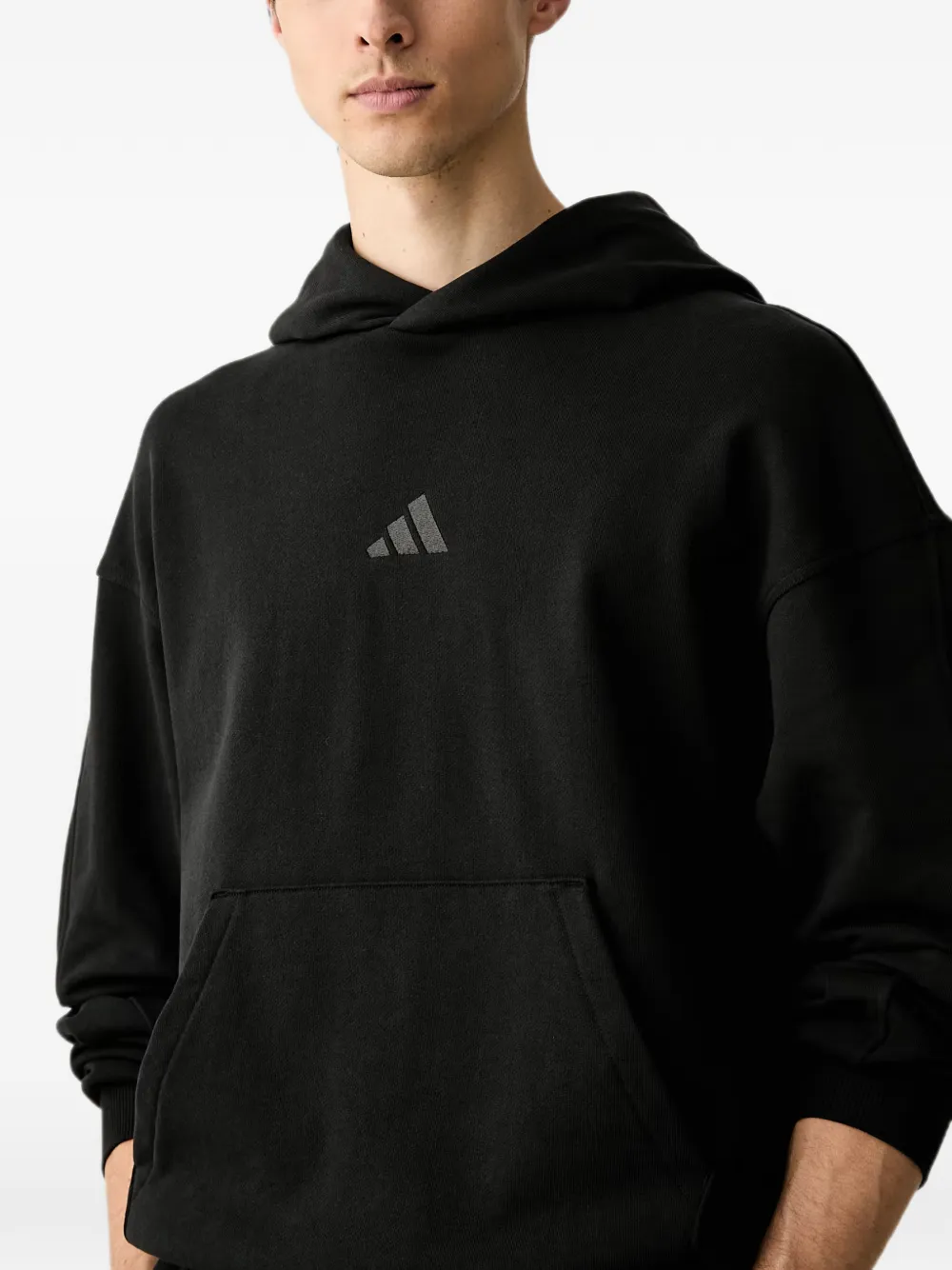 adidas Kit small-logo hoodie Zwart