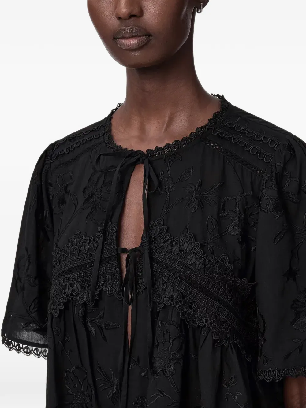 AllSaints Lillith blouse met borduurwerk en korte mouwen Zwart