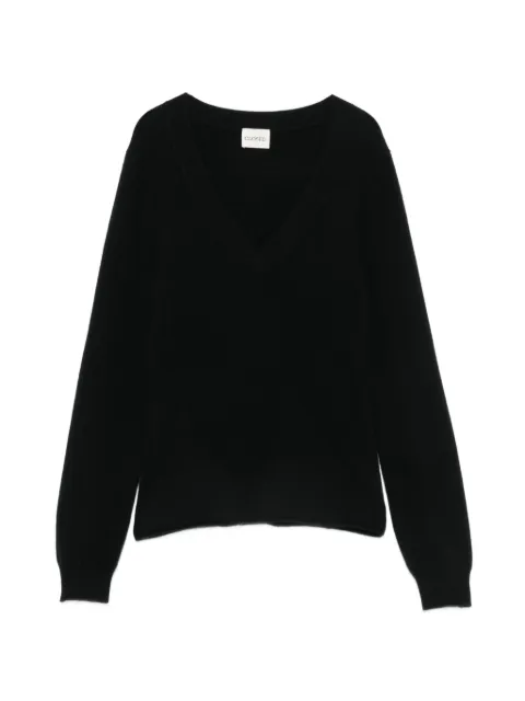 Closed V-neck sweater
