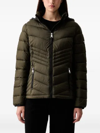 DKNY