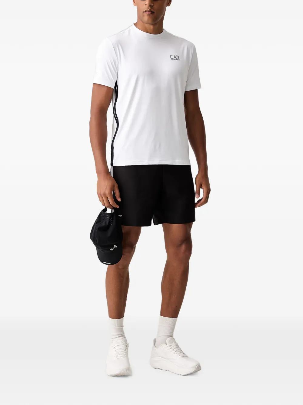 Ea7 Emporio Armani logo-print stripe-detail shorts Zwart