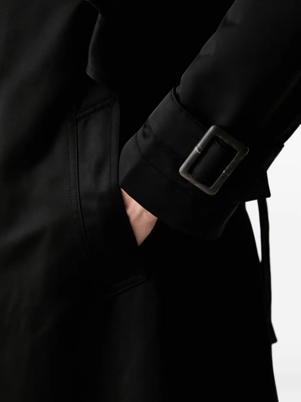 DKNY quilted-hood double-breasted trench coat Zwart