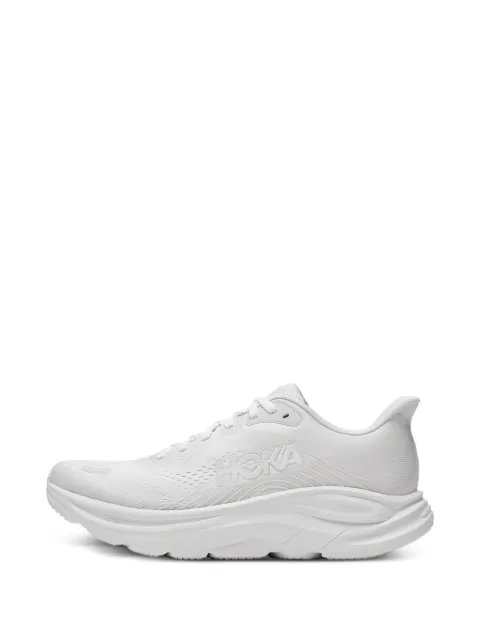 HOKA baskets Clifton 11