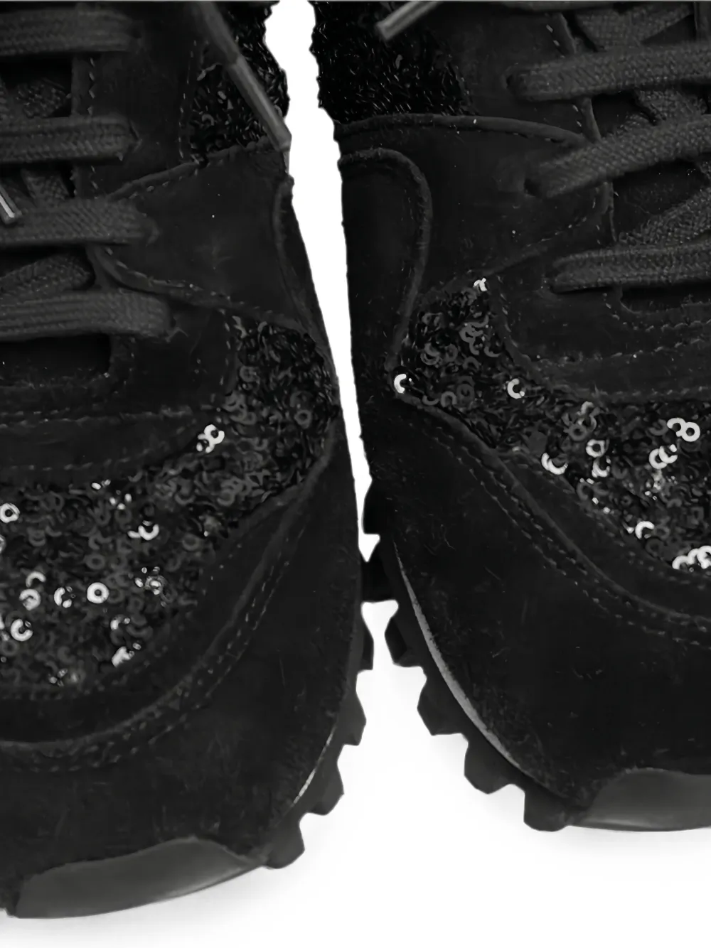 Comme Des Garçons Spalwart sequin-embellished sneakers Zwart