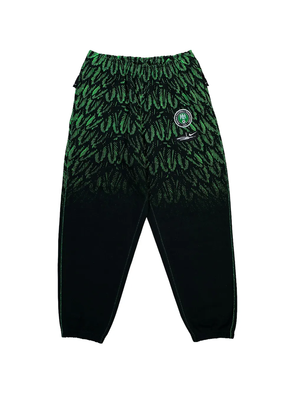 Nike Nigeria Slawn fleece-texture track pants Zwart