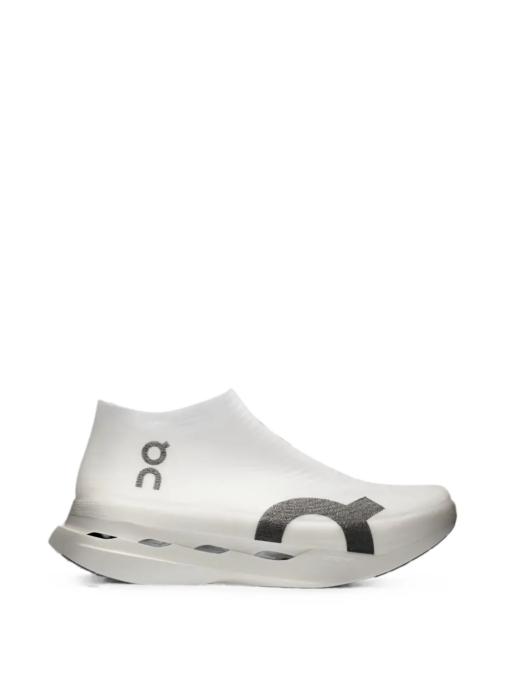 On LightSpray Cloudboom Strike sneakers - Weiß