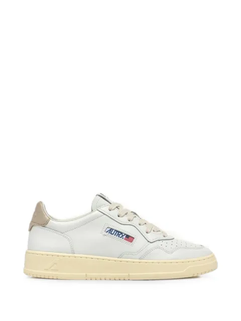 Autry baskets basses Medalist en cuir blanc et gris