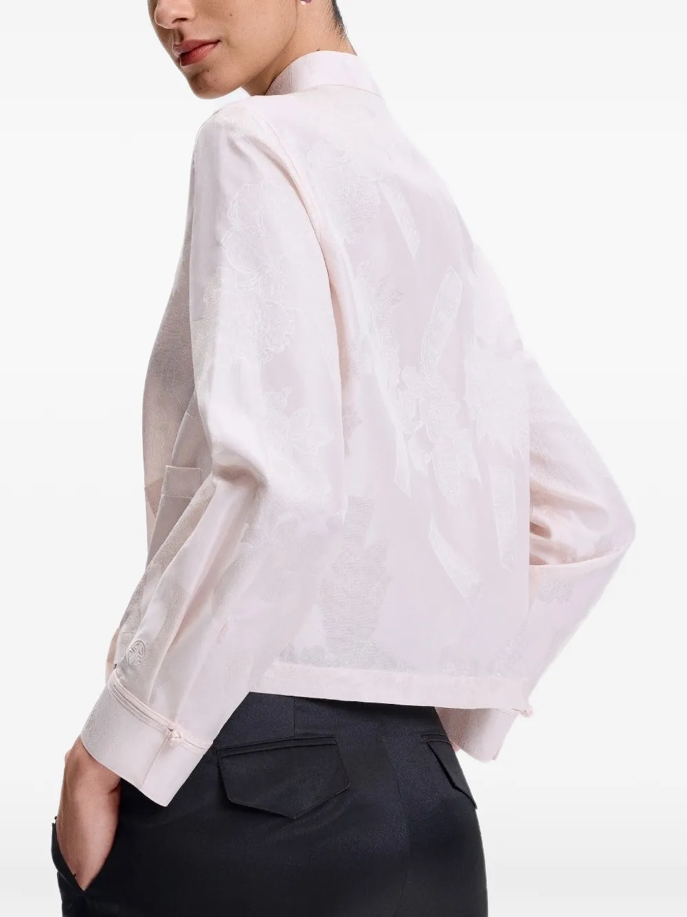 Shanghai Tang Blouse met ronde opstaande kraag en jacquard Beige