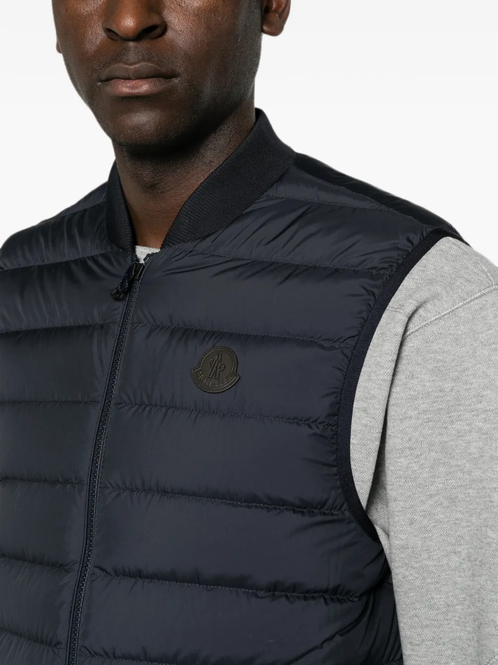 Moncler quilted logo-patch gilet Blauw