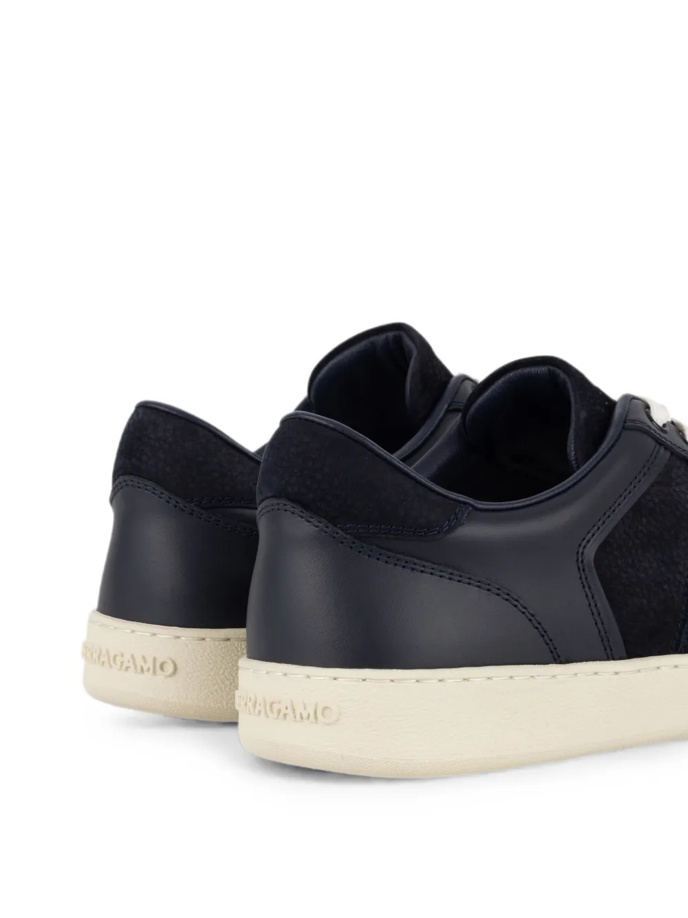 Ferragamo Low-top sneakers with signature Blauw