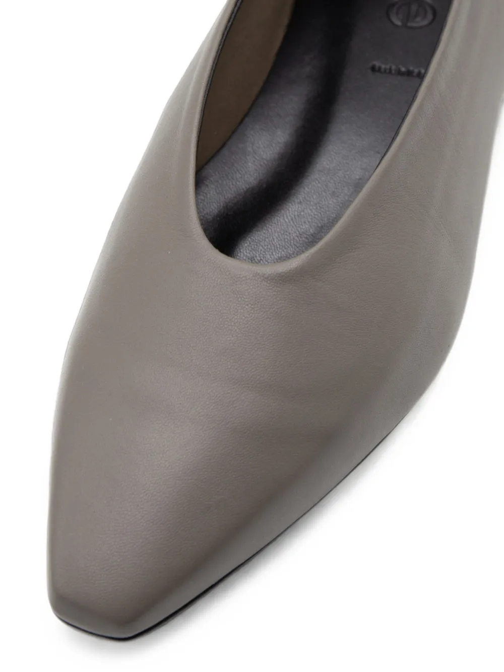 Aeyde Betty leather ballet flats Grijs