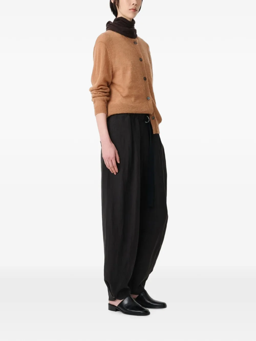 Studio Nicholson Callen vest met ronde hals Bruin