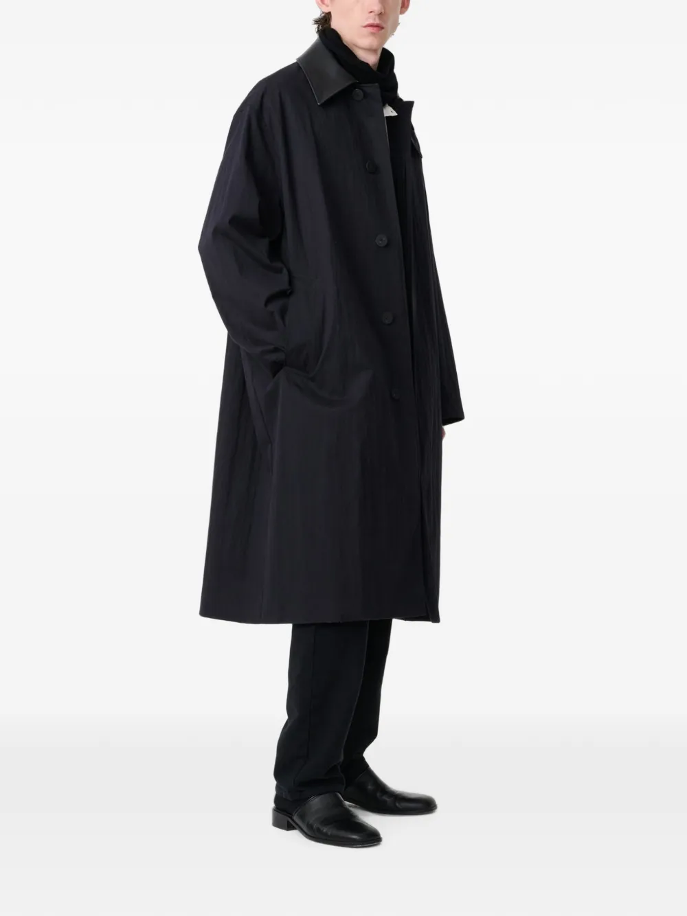 Studio Nicholson Trenchcoat met leren kraag Zwart