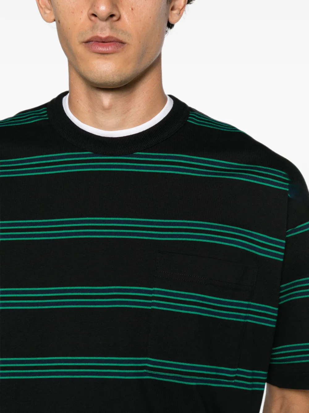 Comme des Garçons Homme Plus striped-print chest-pocket T-shirt Zwart