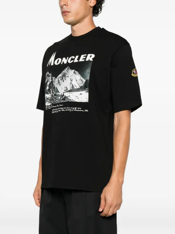 Moncler Re-Icon mountain-print logo-patch T-shirt | Black | FARFETCH