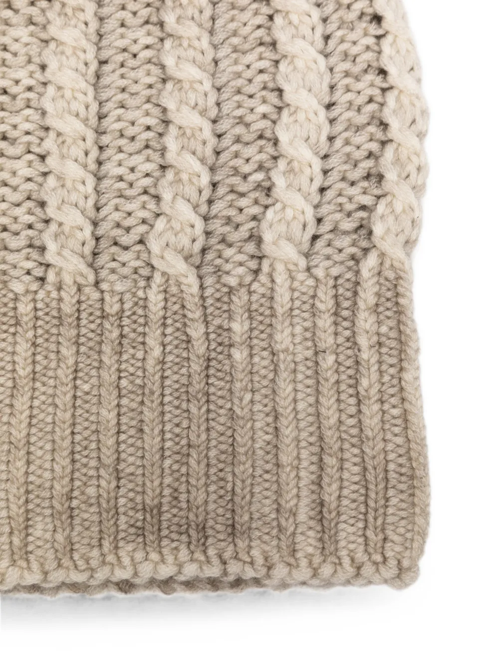 Avant Toi Kabelgebreide ribgebreide muts Beige