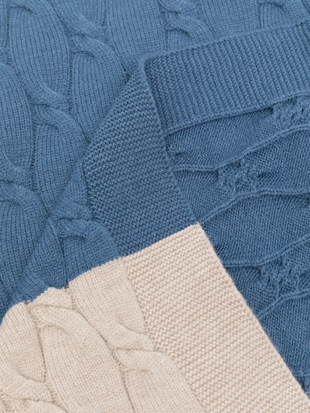 Mayoral Kabelgebreide deken met colourblocking Blauw