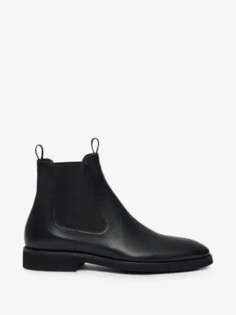 TOM FORD grainy leather Chelsea boots