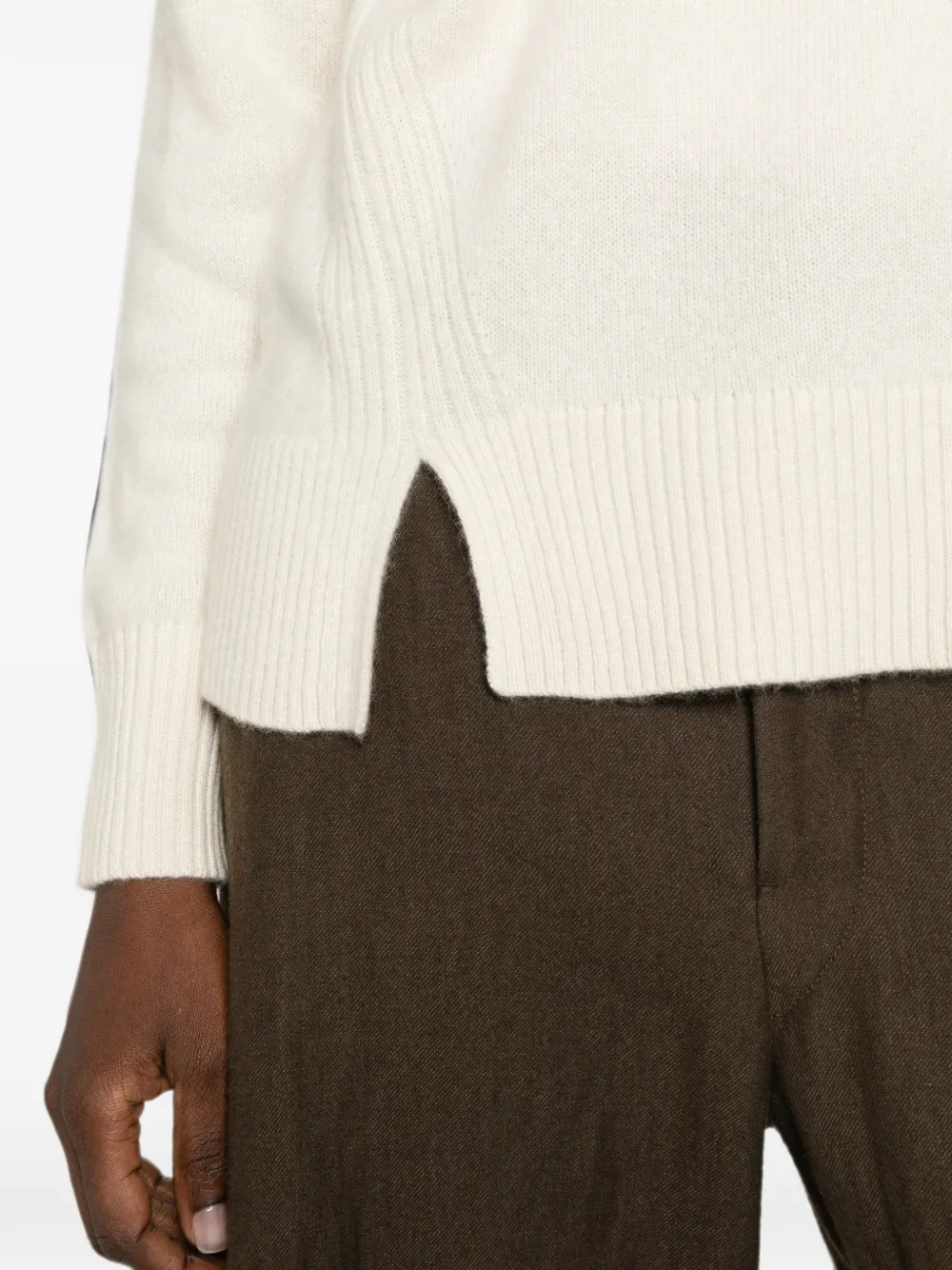 JOSEPH Trui met zijsplit en V-hals Beige